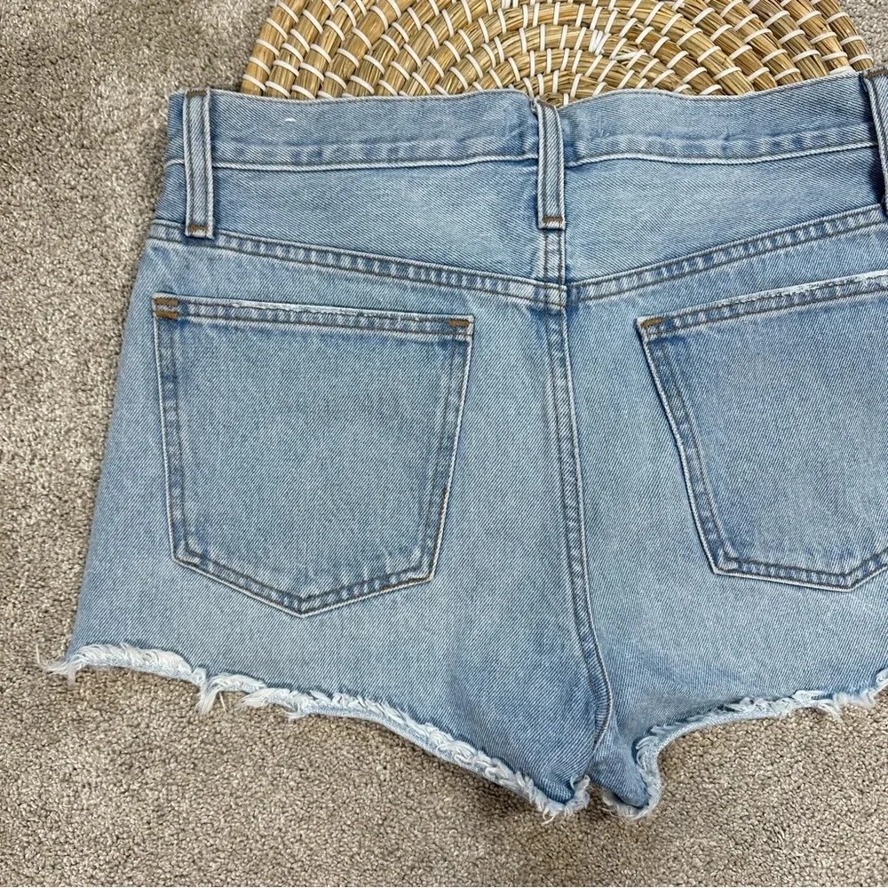Madewell Relaxed Denim Shorts in Dunwoody Wash Blue Size 26